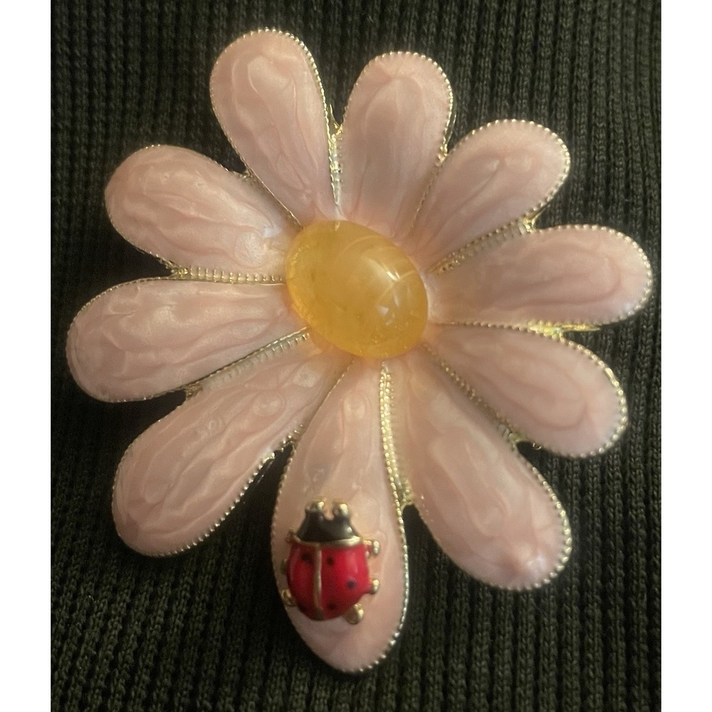Vintage Inspired Ladybug Daisy Flower Brooch Pin Summer Spring Fashion